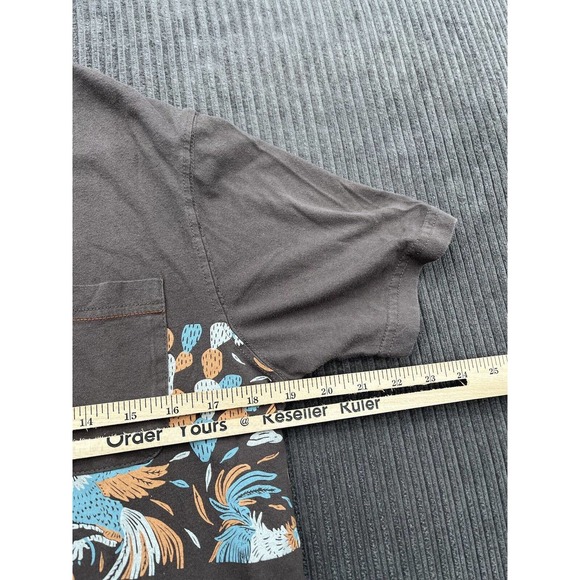 Howler Bros Men T Shirt Size Small Brown Cotton Rooster Print Casual Beach. - Picture 4 of 5